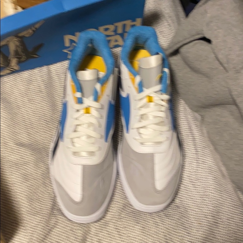 Men’s size 11 Reebok classic - Picture 4 of 8